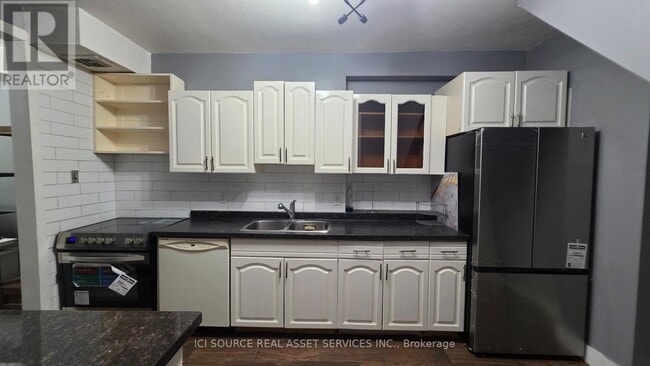 Building Photo - 15 Nicklaus Dr