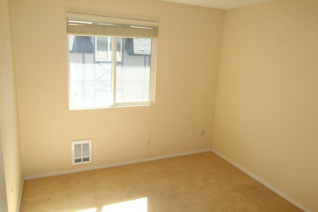 Building Photo - 108 E. Weile Ave.