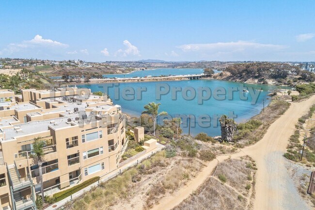 Foto del edificio - ***Beautiful 2 bed / 2 bath Townhome in Co...