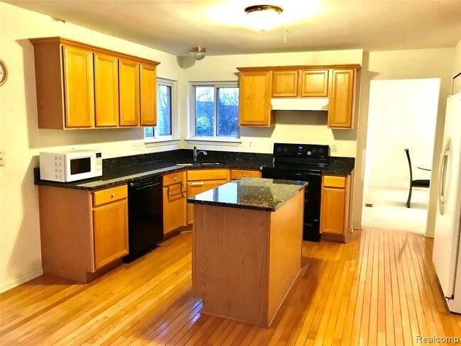 Building Photo - 2282 Boulder Ridge Blvd