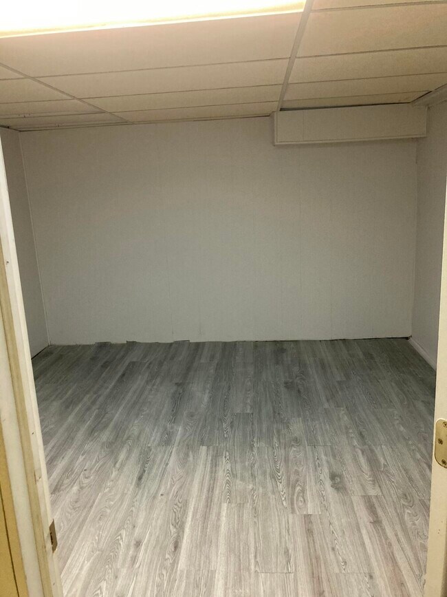 Foto del edificio - 21216 E Thirteen Mile Rd