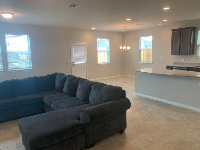 Building Photo - 10828 Jameson Dr
