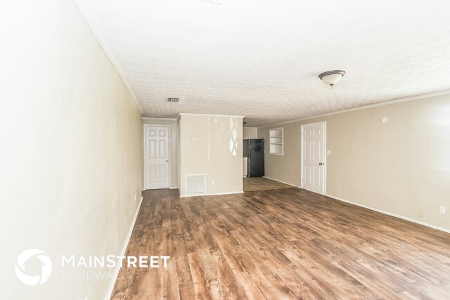 Building Photo - 10410 Wooster Dr