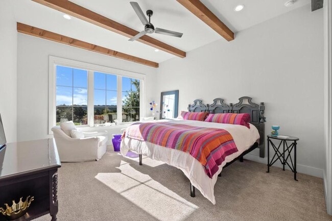 Building Photo - 19601 Flying J Blvd