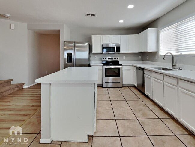 Foto del edificio - 11529 W Flores Dr