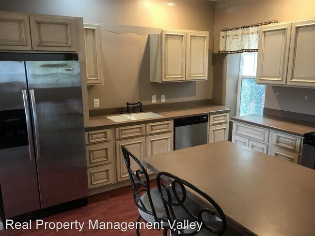 Building Photo - 3 br, 1.5 bath House - 1429 Stewart Avenue