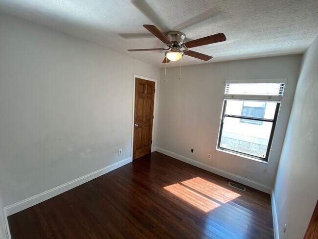 Foto del edificio - 171 E 13th Ave