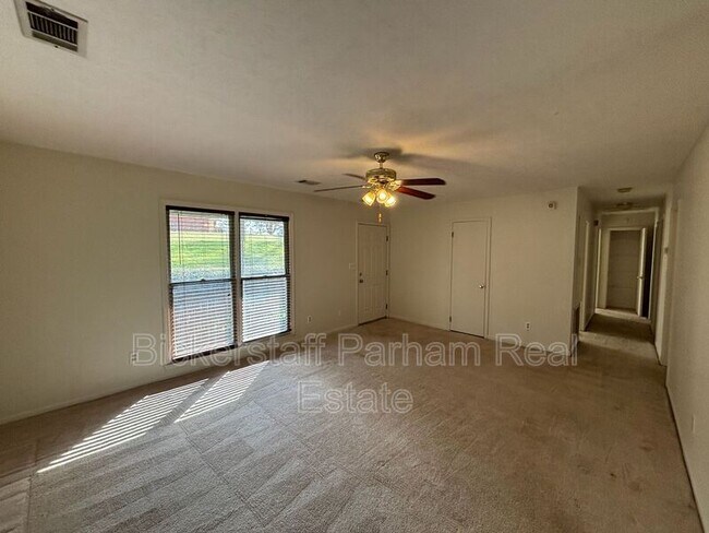 Foto del edificio - 1231 Bunker Hill Rd