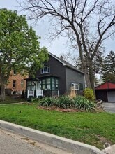 Building Photo - 316 1st St