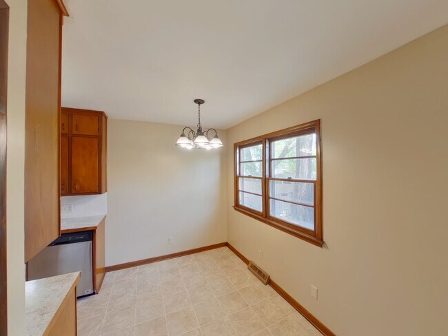 Foto del edificio - 2321 W Sunnybrook St