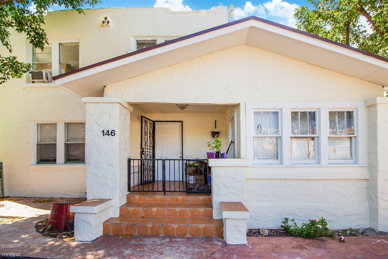 Foto principal - 2 br, 1 bath - 146 NW 9th Ave Unit 2