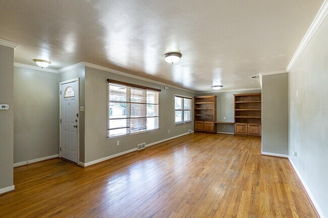 Foto del edificio - 3104 49th St
