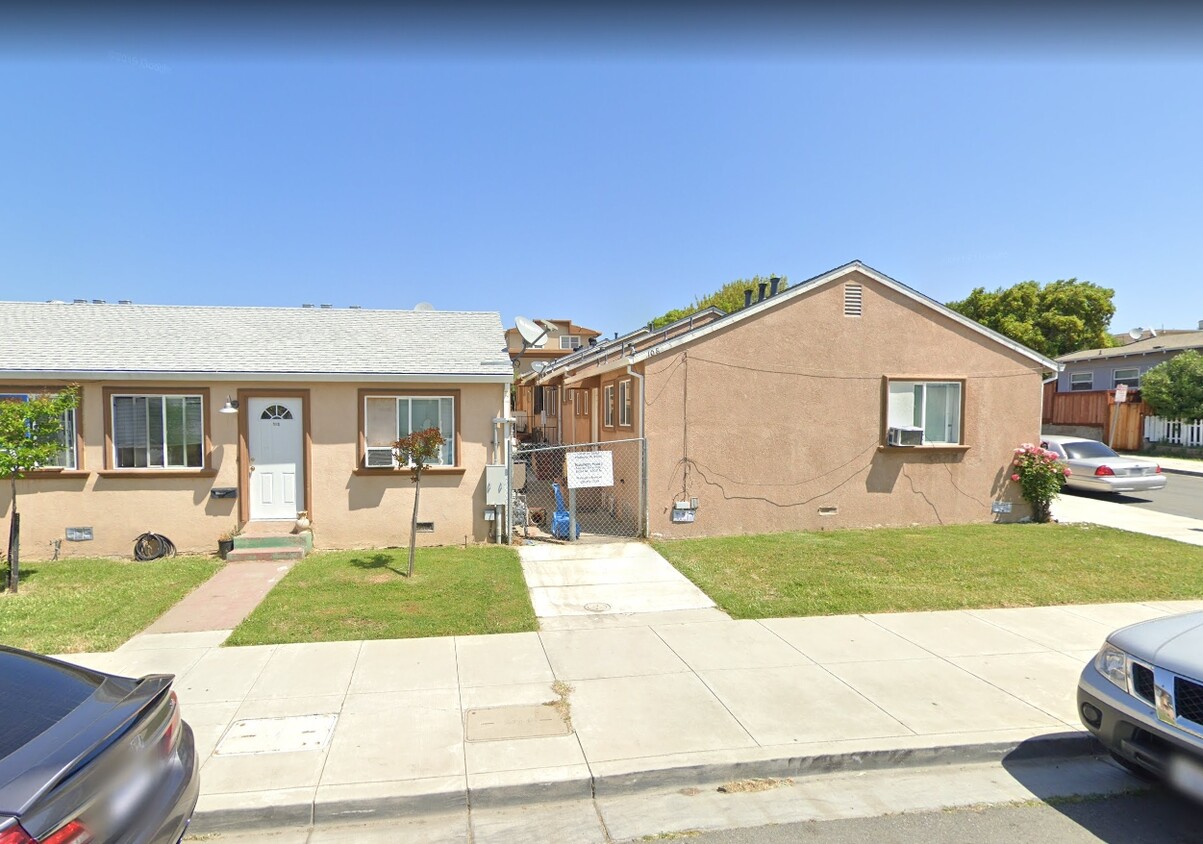 Primary Photo - 108 west 9th / York St