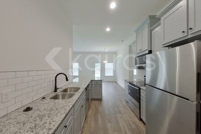 Building Photo - 8008 Hendrick Dr.