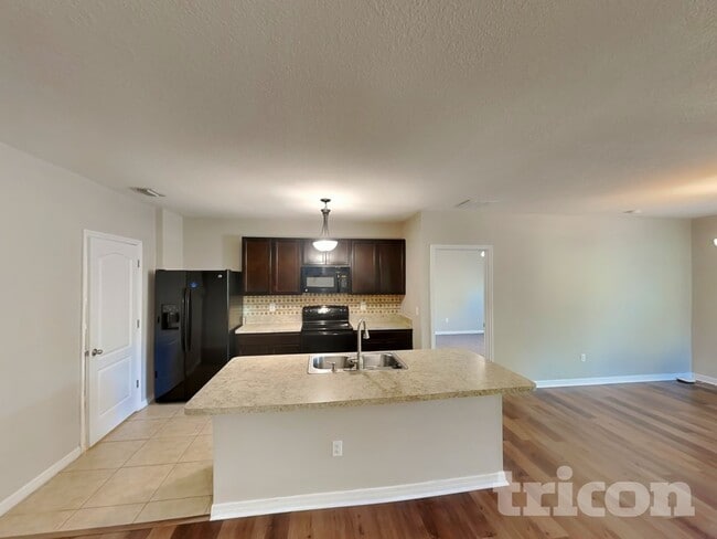 Building Photo - 7027 57th Terrace E