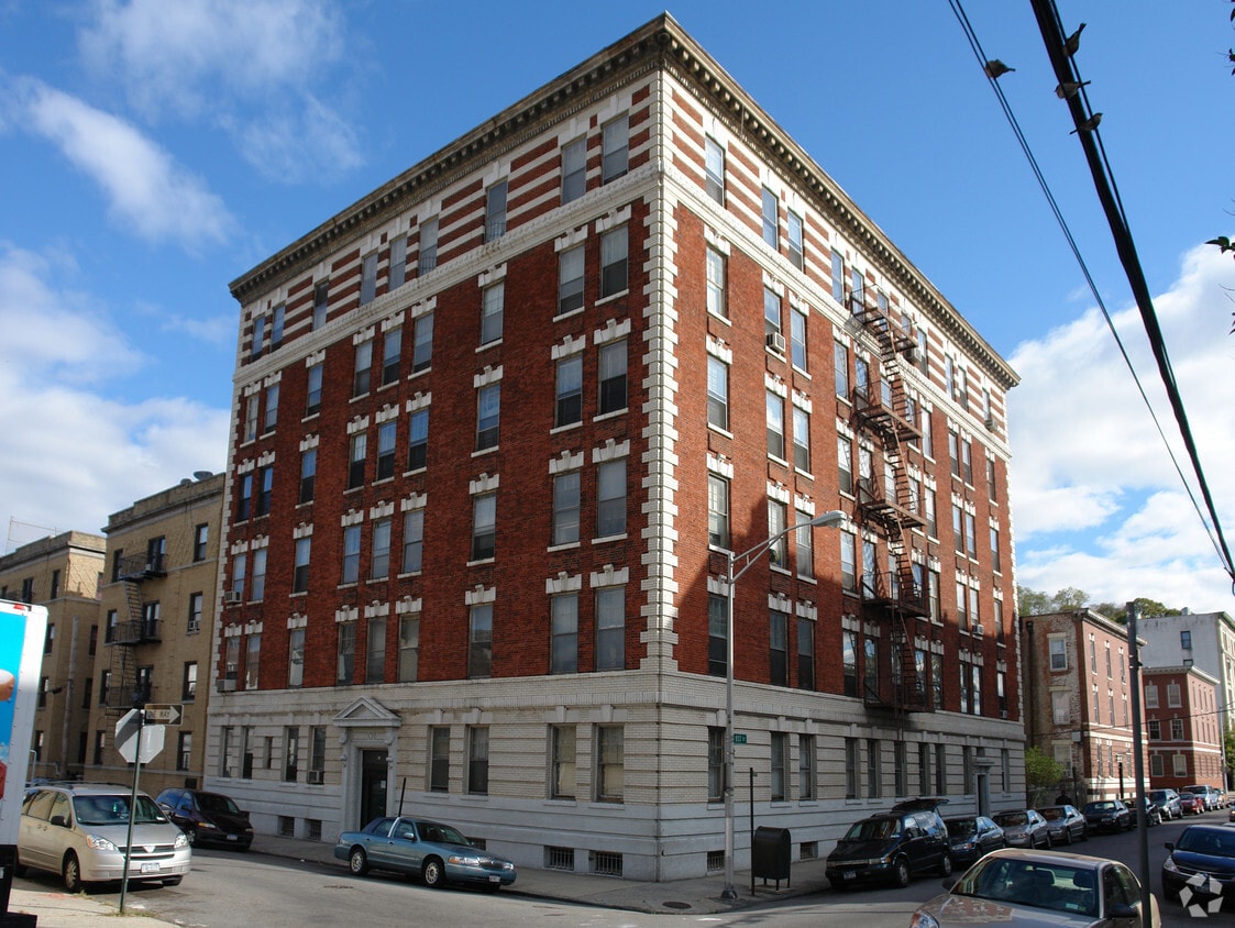 92 Hamilton Ave, Yonkers, NY 10705 Apartments in Yonkers, NY