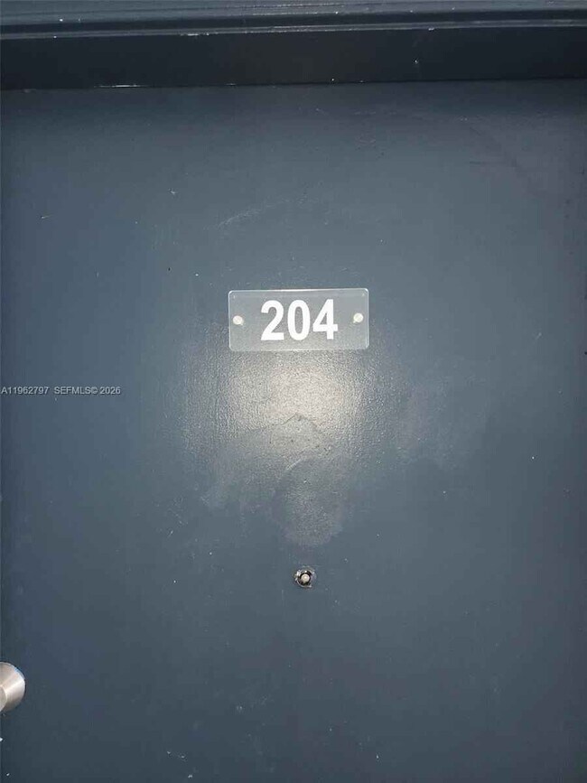 Foto del edificio - 2101 Normandy Dr