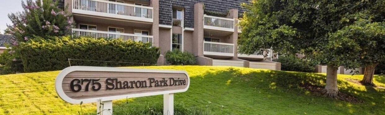 Building Photo - 675 Sharon Park Dr