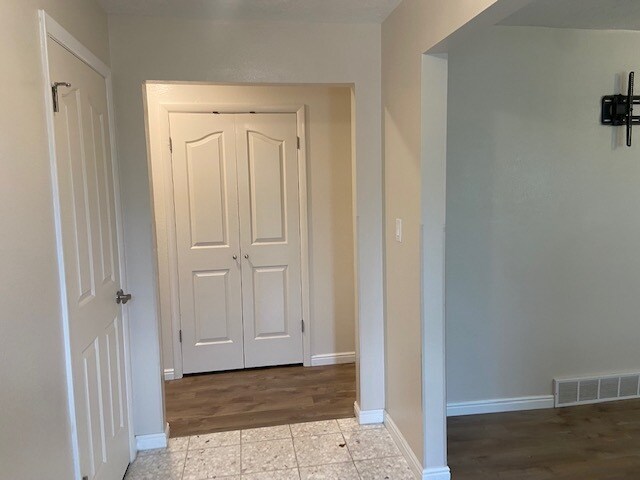 Building Photo - 874 E 530 N