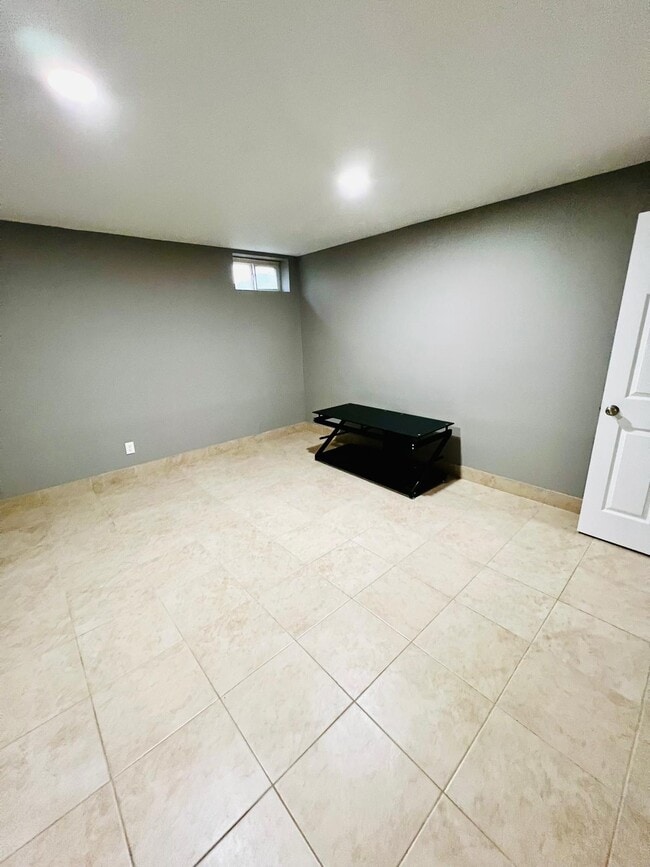 Building Photo - 2175 Forman Ct
