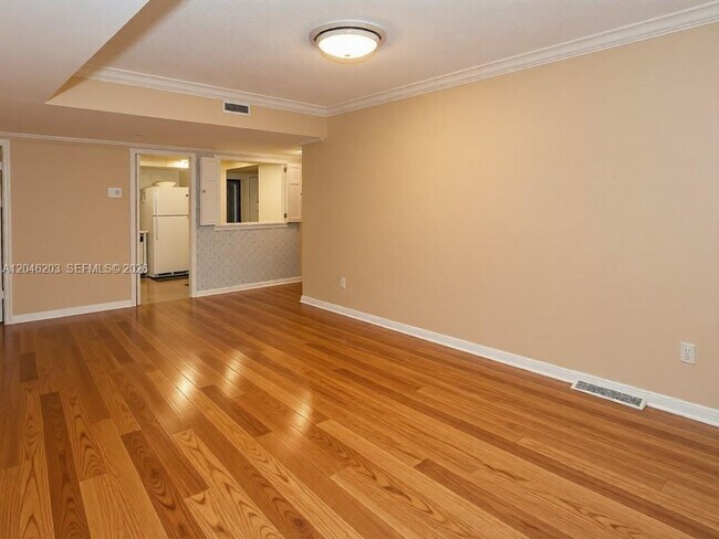 Foto del edificio - 2970 St Johns Ave