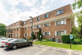 Building Photo - 4132 Cove Ln