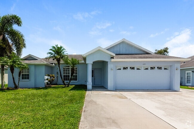 Building Photo - 6888 Mauna Loa Blvd