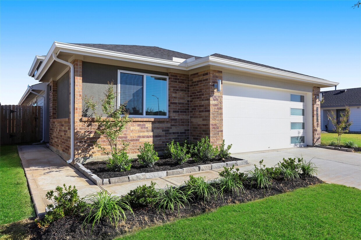 Foto principal - 2921 Stamford Hl Ln