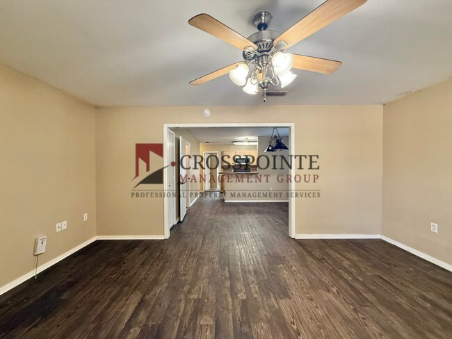 Foto del edificio - 211 Willowbrook Ln