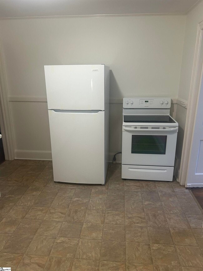 Building Photo - 9 W Mountainview Ave