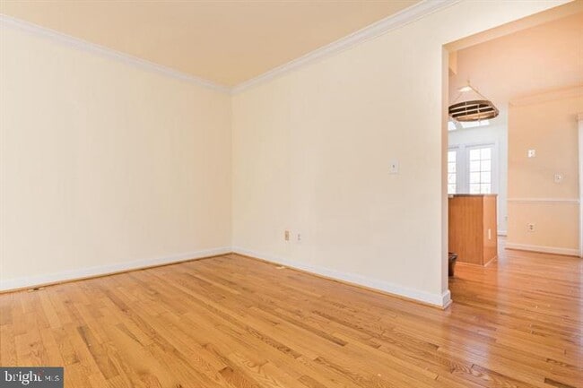 Building Photo - 3722 Farmland Dr