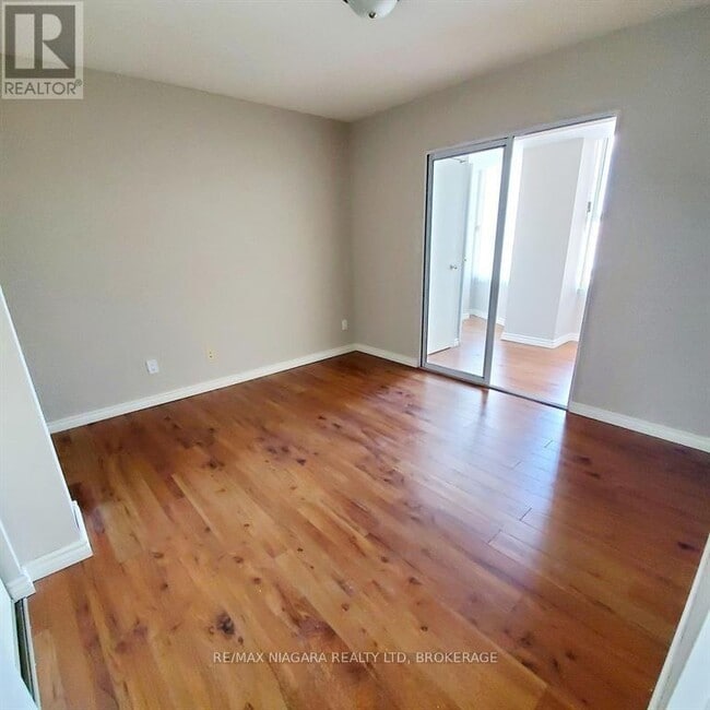 Photo du bâtiment - 7 Gale Crescent