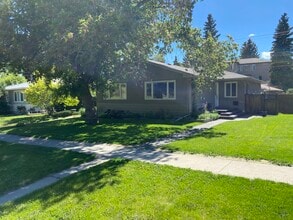 Building Photo - 3021 10 St NW