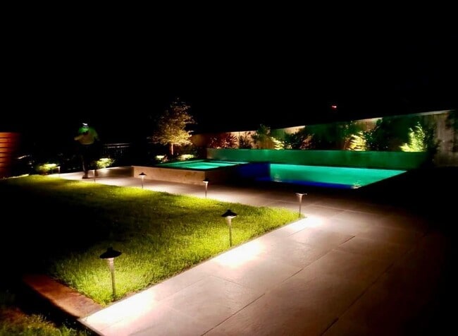 Foto del edificio - 206 Liatris Ct