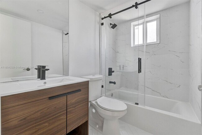 Foto del edificio - 620 SW 10th St
