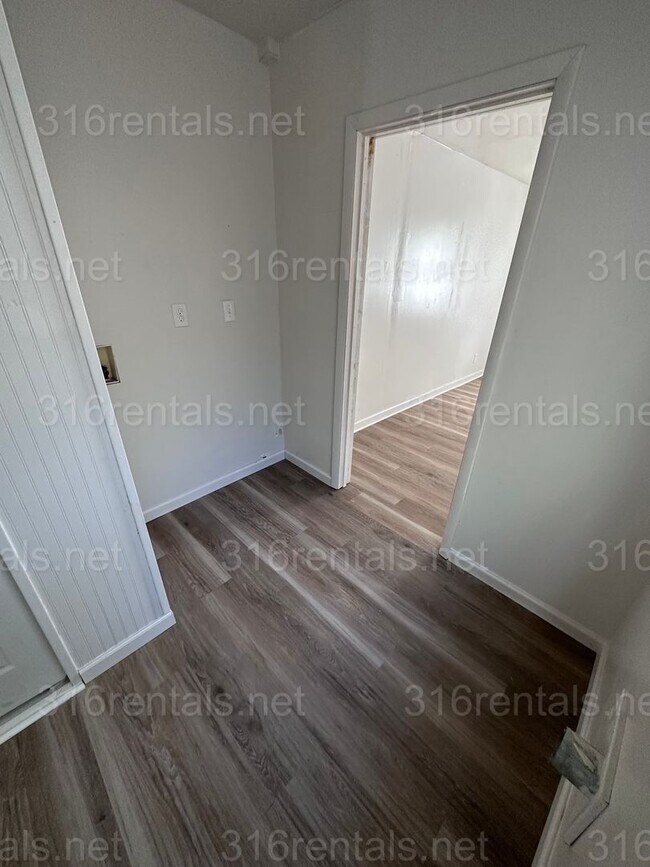 Foto del edificio - COMING SOON, PLEASE CHECK BACK.