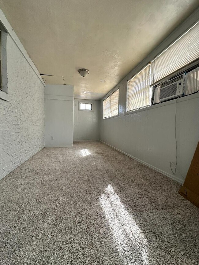 Foto del edificio - 860 S Scott St