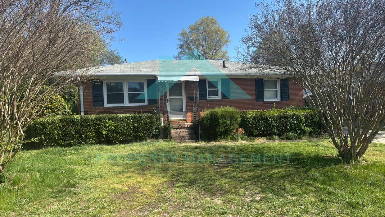 Primary Photo - 1701 Phillips Ave