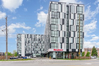 Building Photo - 1900 Simcoe St N