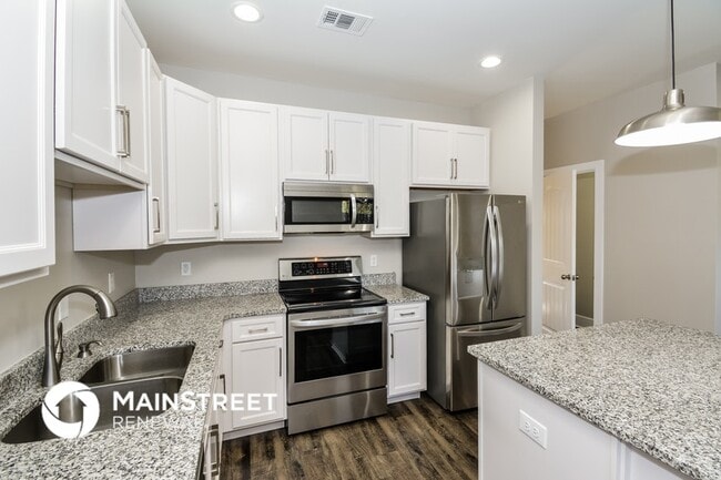 Foto del edificio - 108 Hartsville Ct