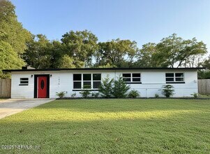 Building Photo - 1836 Agave Cir S