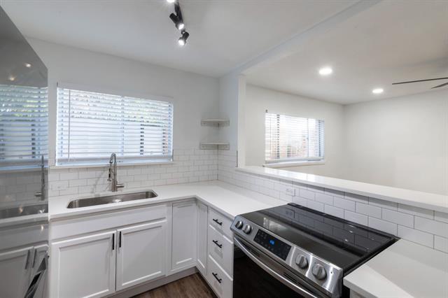 Foto del edificio - 5921 Gaston Ave