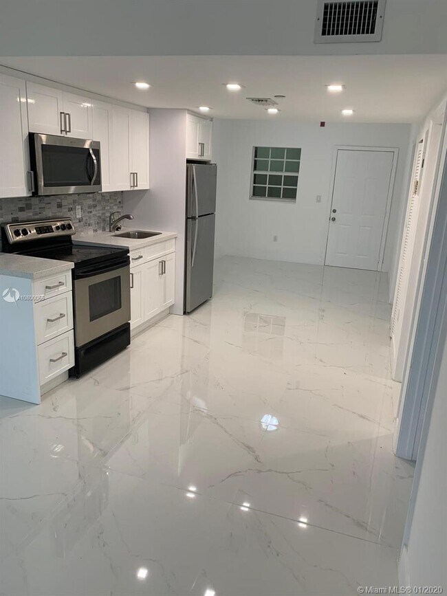 Foto del edificio - 1351 SW 4th St