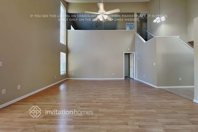 Building Photo - 27439 Breakers Dr