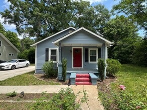 Building Photo - 506 N Hill St