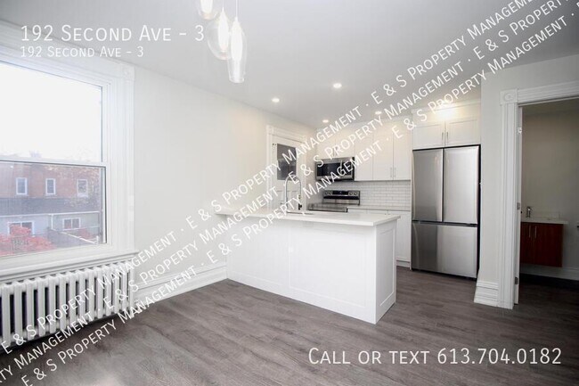 Photo du bâtiment - 192 Second Ave