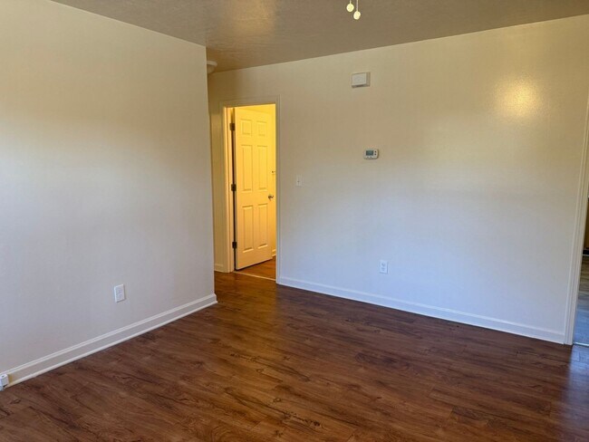 Photo - 5036 Willoway Dr Townhome