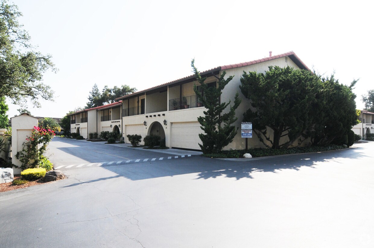 Foto del edificio - 120-136 Carlton Ave
