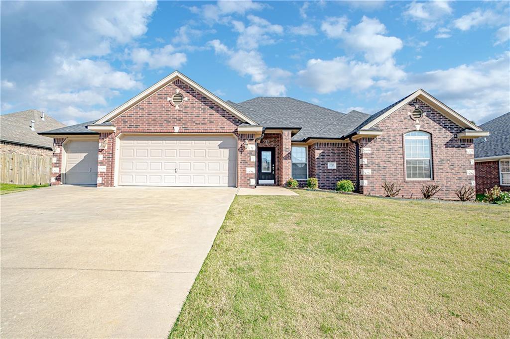 3725 Glenbrook Loop, Springdale, AR 72764 House Rental in Springdale