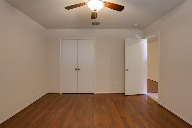 Foto del edificio - 4541 Martingale View Ln